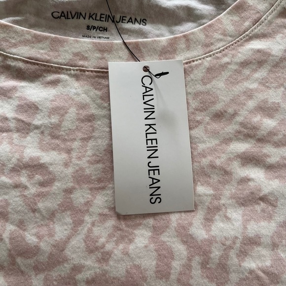 NWTCalvin Klein Jeans Women's Pink Animal Print Tie Front T-Shirt CJST7745 Sm - Picture 7 of 8